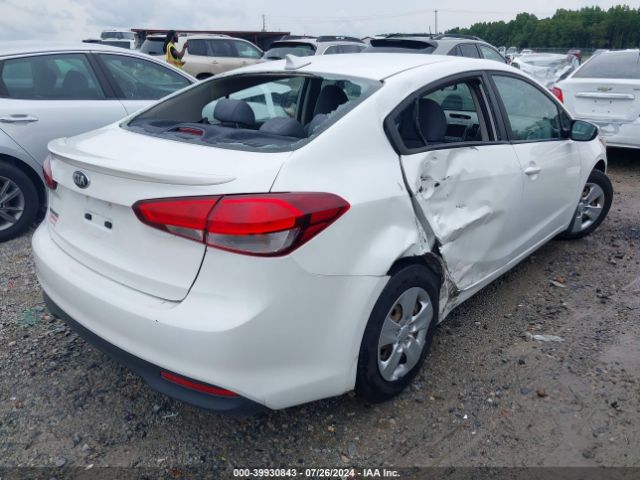 Photo 3 VIN: 3KPFL4A78JE213534 - KIA FORTE 