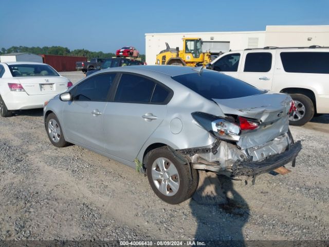 Photo 2 VIN: 3KPFL4A78JE213680 - KIA FORTE 