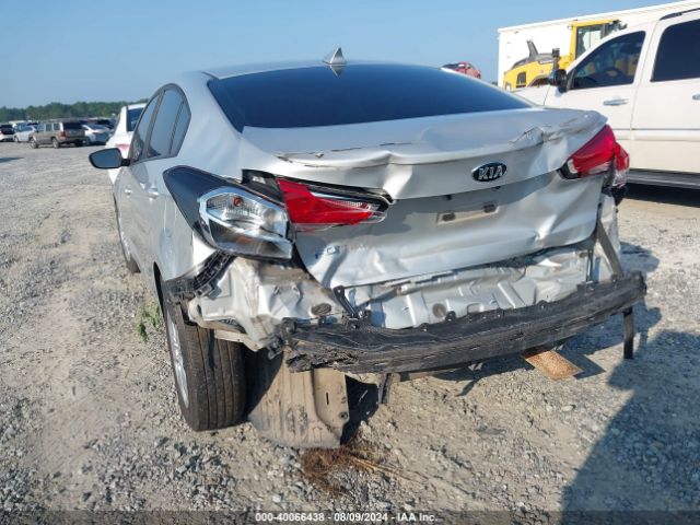 Photo 5 VIN: 3KPFL4A78JE213680 - KIA FORTE 