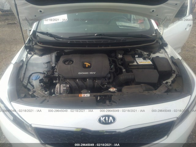 Photo 9 VIN: 3KPFL4A78JE215266 - KIA FORTE 