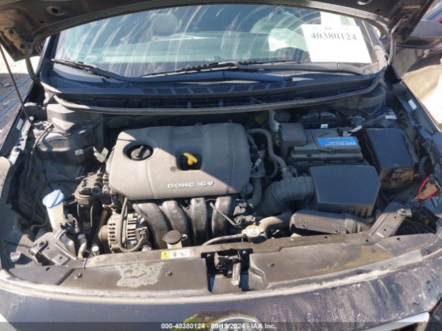 Photo 9 VIN: 3KPFL4A78JE220516 - KIA FORTE 