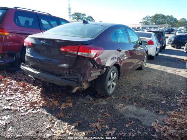 Photo 3 VIN: 3KPFL4A78JE239079 - KIA FORTE 