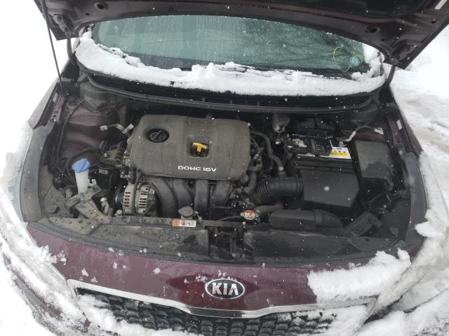 Photo 6 VIN: 3KPFL4A78JE253872 - KIA FORTE 