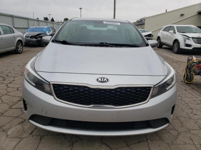 Photo 4 VIN: 3KPFL4A78JE259817 - KIA FORTE 