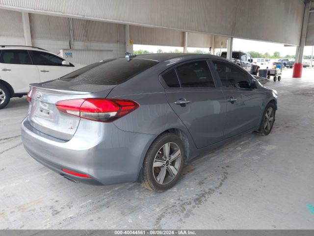 Photo 3 VIN: 3KPFL4A78JE267464 - KIA FORTE 