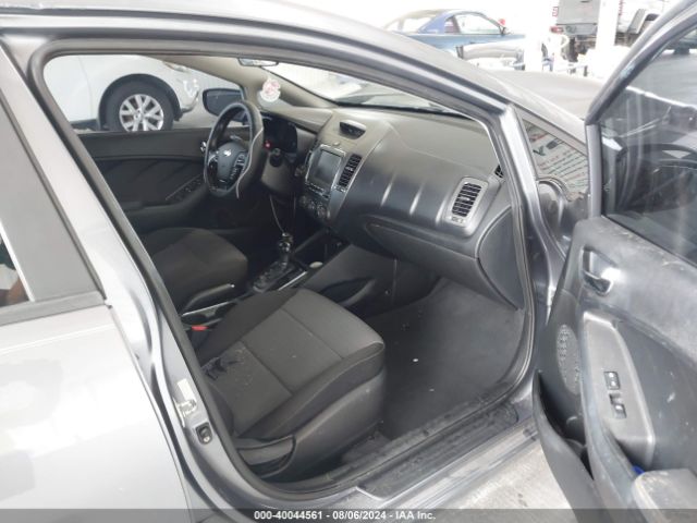 Photo 4 VIN: 3KPFL4A78JE267464 - KIA FORTE 