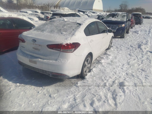 Photo 3 VIN: 3KPFL4A78JE274141 - KIA FORTE 