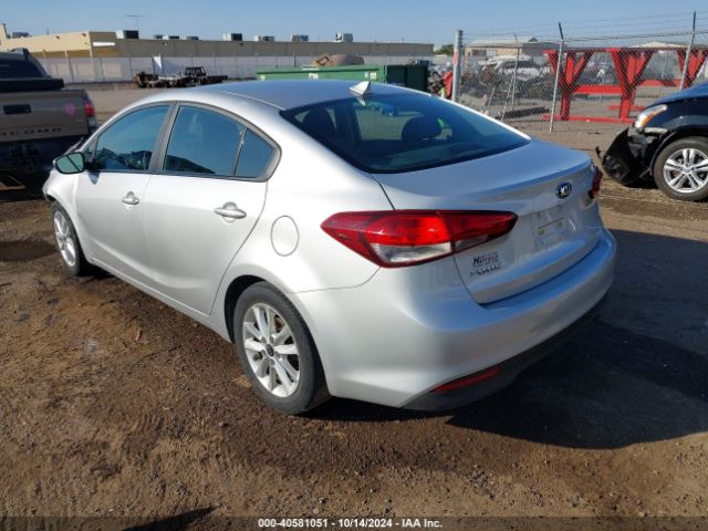 Photo 2 VIN: 3KPFL4A79HE017158 - KIA FORTE 