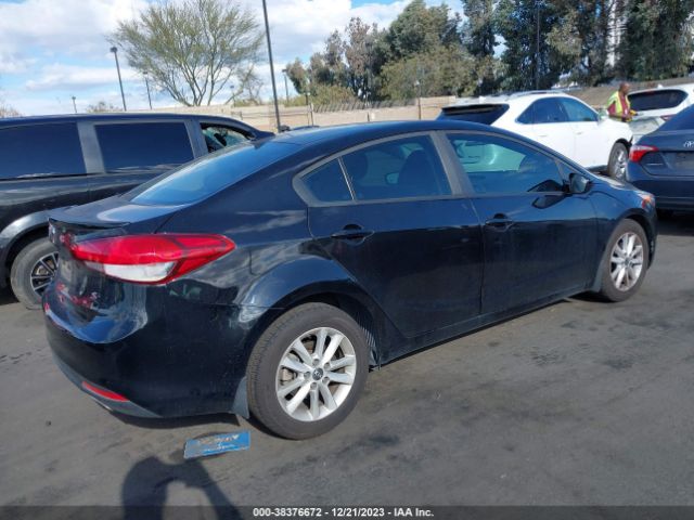 Photo 3 VIN: 3KPFL4A79HE020271 - KIA FORTE 