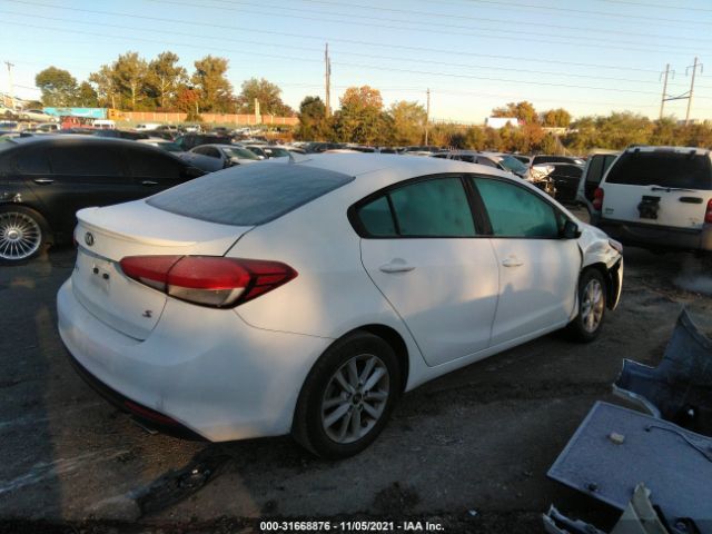 Photo 3 VIN: 3KPFL4A79HE033702 - KIA FORTE 