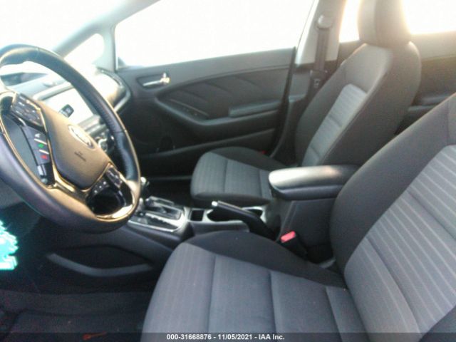 Photo 4 VIN: 3KPFL4A79HE033702 - KIA FORTE 