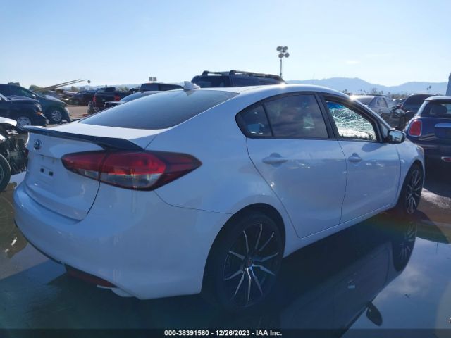 Photo 3 VIN: 3KPFL4A79HE035188 - KIA FORTE 