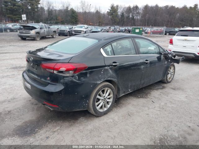 Photo 3 VIN: 3KPFL4A79HE061712 - KIA FORTE 