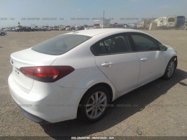 Photo 3 VIN: 3KPFL4A79HE062889 - KIA FORTE 