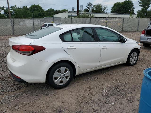 Photo 2 VIN: 3KPFL4A79HE083256 - KIA FORTE LX 