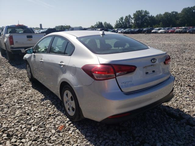 Photo 2 VIN: 3KPFL4A79HE102212 - KIA FORTE LX 