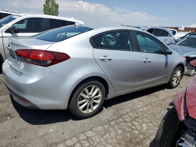 Photo 2 VIN: 3KPFL4A79HE117020 - KIA FORTE LX 