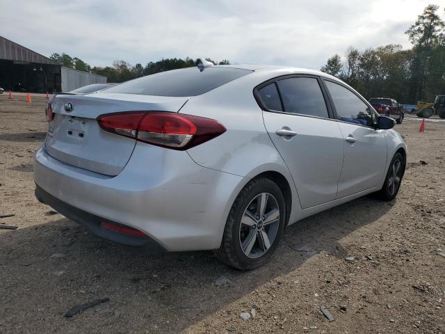 Photo 2 VIN: 3KPFL4A79JE173285 - KIA FORTE 