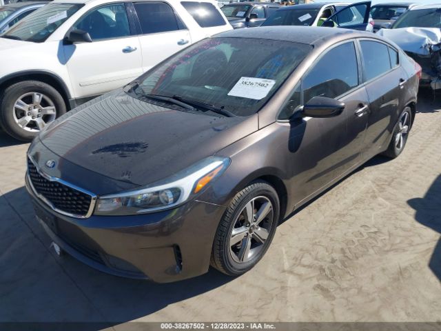 Photo 1 VIN: 3KPFL4A79JE173402 - KIA FORTE 