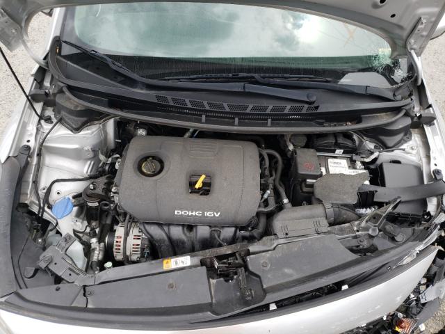 Photo 6 VIN: 3KPFL4A79JE178390 - KIA FORTE LX 