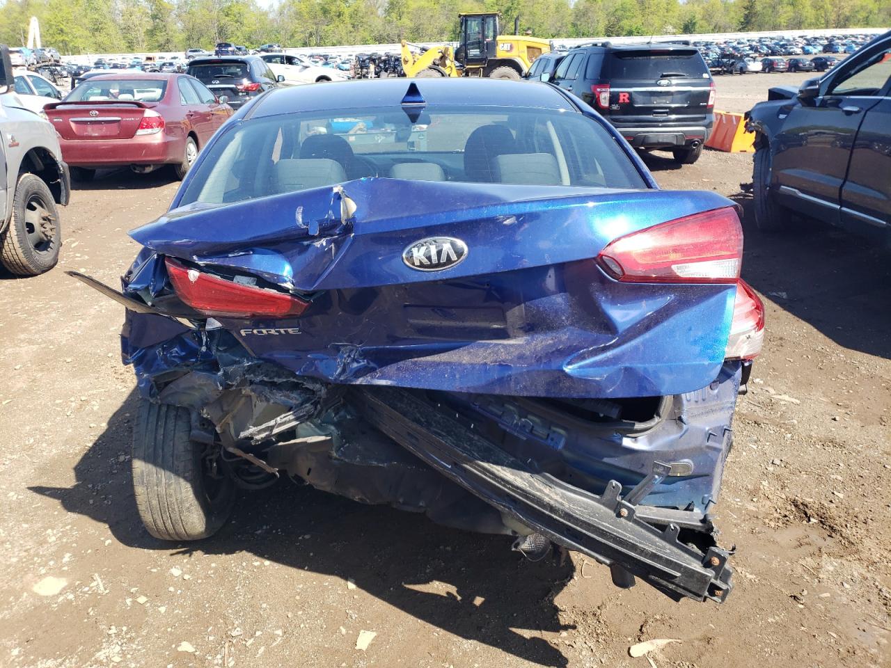 Photo 5 VIN: 3KPFL4A79JE182312 - KIA FORTE 