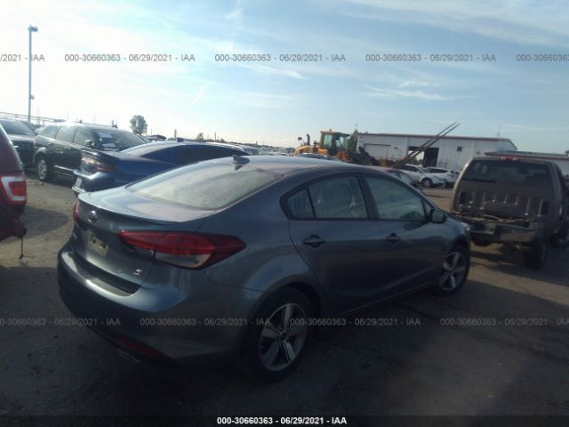 Photo 3 VIN: 3KPFL4A79JE210660 - KIA FORTE 