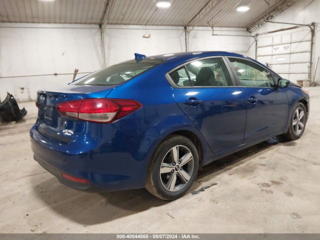 Photo 3 VIN: 3KPFL4A79JE230956 - KIA FORTE 