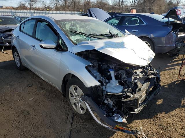 Photo 3 VIN: 3KPFL4A79JE235879 - KIA FORTE 