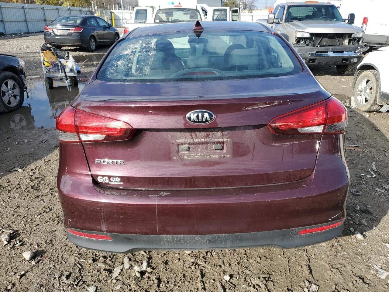 Photo 5 VIN: 3KPFL4A79JE248437 - KIA FORTE 