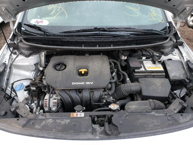 Photo 6 VIN: 3KPFL4A79JE248759 - KIA FORTE LX 