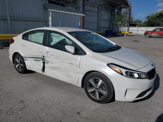 Photo 3 VIN: 3KPFL4A79JE261060 - KIA FORTE LX 