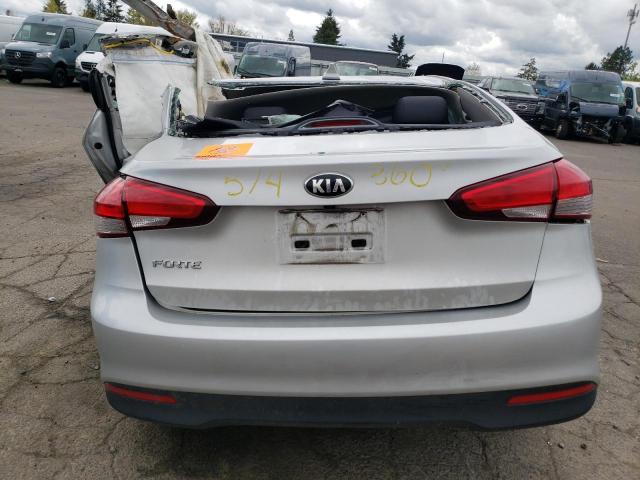 Photo 5 VIN: 3KPFL4A79JE268431 - KIA FORTE 