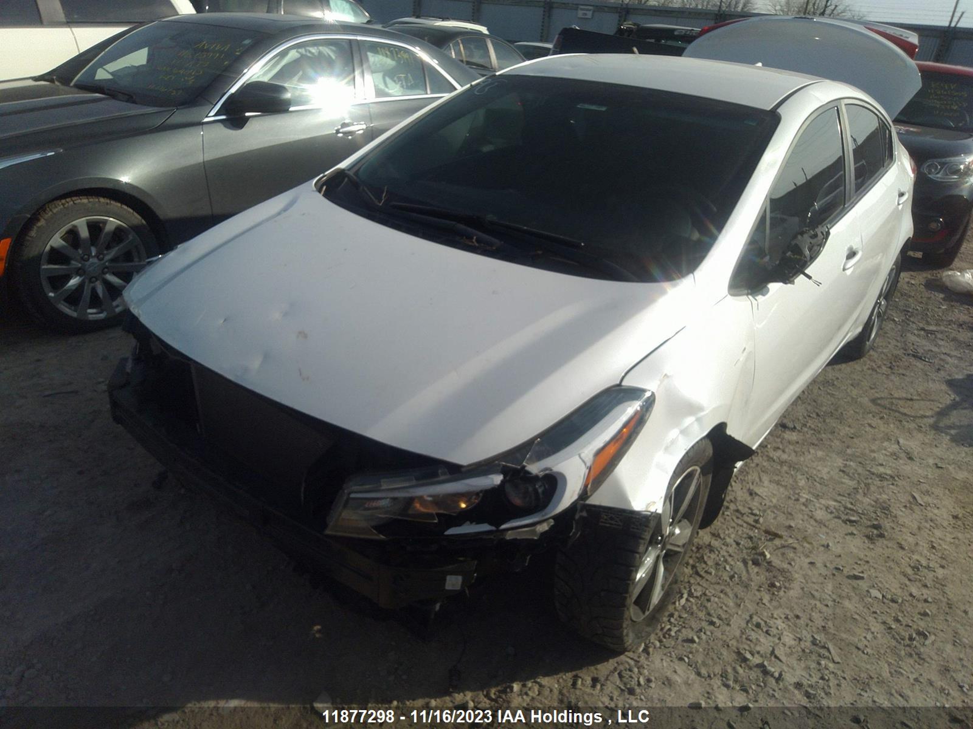 Photo 1 VIN: 3KPFL4A79JE272060 - KIA FORTE 