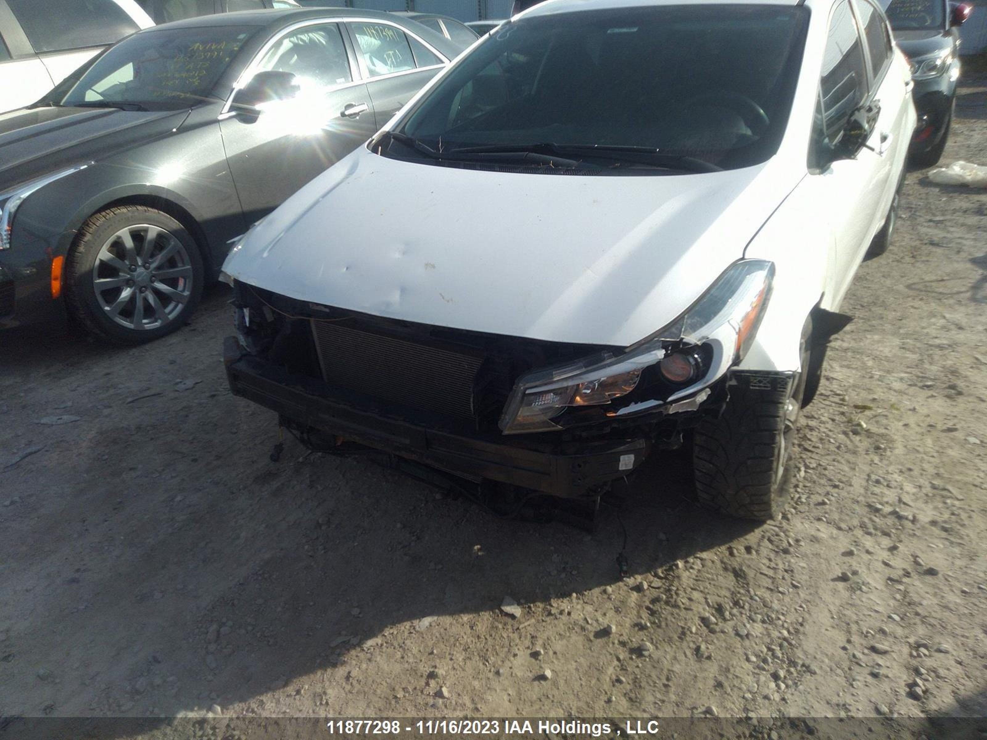 Photo 5 VIN: 3KPFL4A79JE272060 - KIA FORTE 