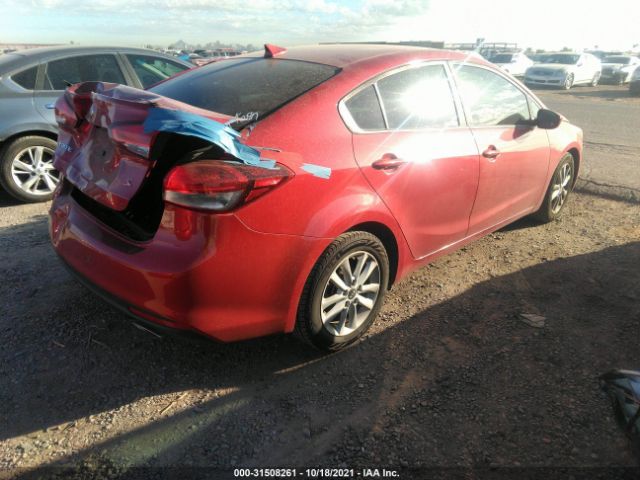 Photo 3 VIN: 3KPFL4A7XHE022076 - KIA FORTE 