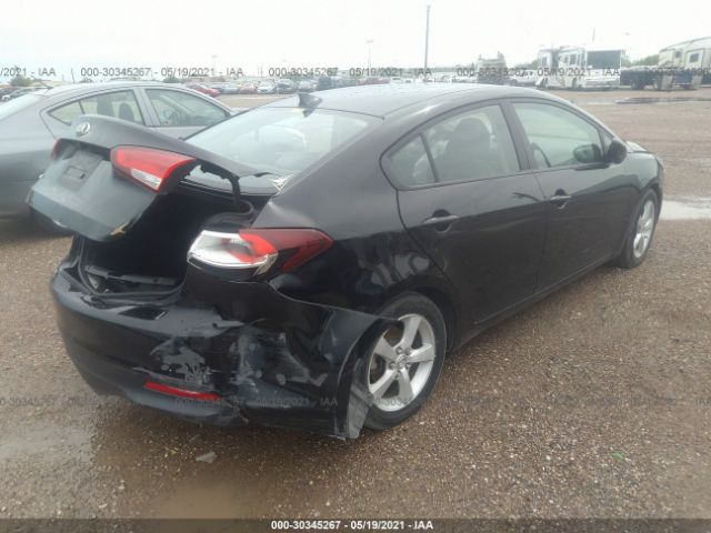 Photo 3 VIN: 3KPFL4A7XHE028475 - KIA FORTE 