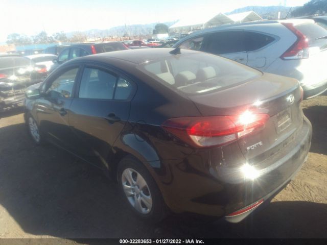 Photo 2 VIN: 3KPFL4A7XHE040044 - KIA FORTE 