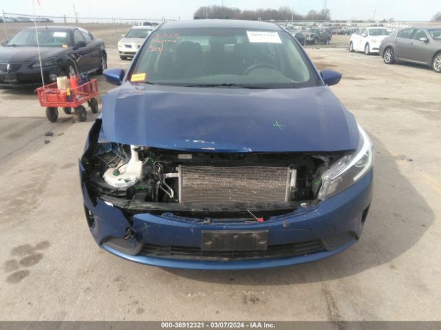 Photo 5 VIN: 3KPFL4A7XHE043011 - KIA FORTE 