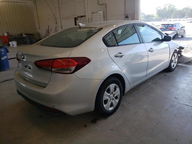 Photo 3 VIN: 3KPFL4A7XHE075652 - KIA FORTE LX 