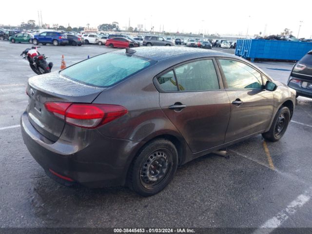 Photo 3 VIN: 3KPFL4A7XHE089714 - KIA FORTE 