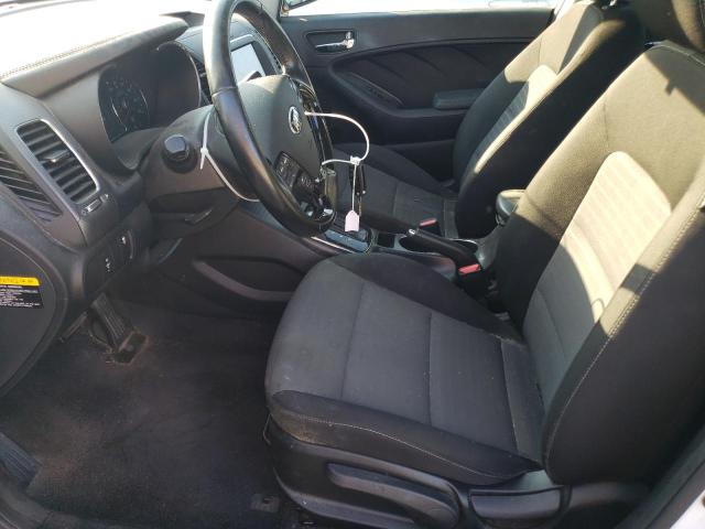 Photo 6 VIN: 3KPFL4A7XHE104082 - KIA FORTE LX 