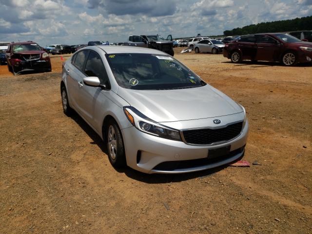 Photo 0 VIN: 3KPFL4A7XHE111324 - KIA FORTE LX 