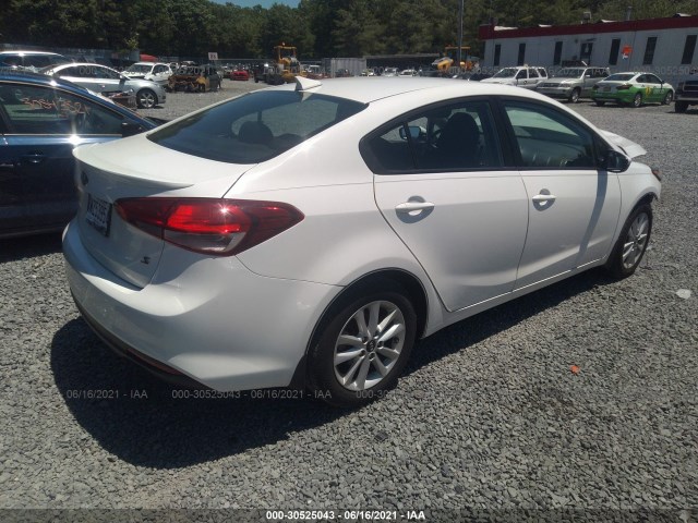 Photo 3 VIN: 3KPFL4A7XHE112960 - KIA FORTE 