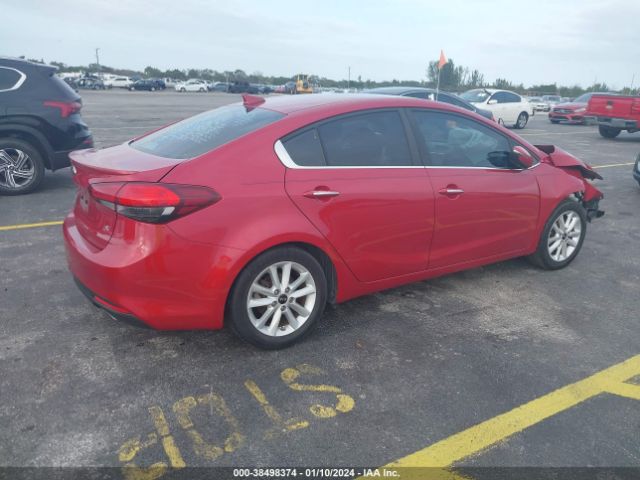 Photo 3 VIN: 3KPFL4A7XHE116880 - KIA FORTE 