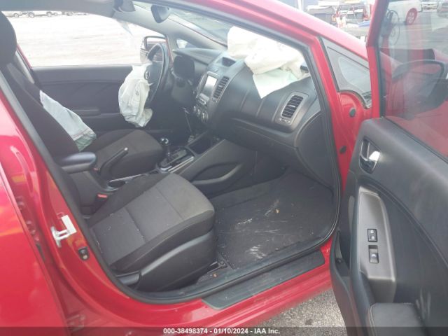 Photo 4 VIN: 3KPFL4A7XHE116880 - KIA FORTE 