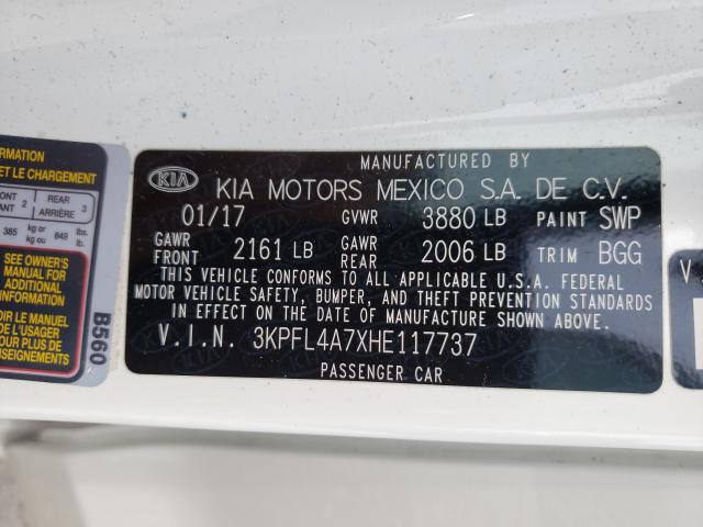 Photo 9 VIN: 3KPFL4A7XHE117737 - KIA FORTE LX 