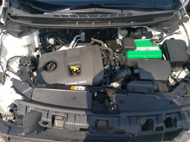 Photo 6 VIN: 3KPFL4A7XHE122324 - KIA FORTE LX 