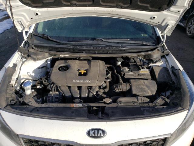 Photo 10 VIN: 3KPFL4A7XHE125661 - KIA FORTE LX 