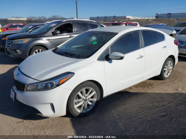 Photo 1 VIN: 3KPFL4A7XHE128141 - KIA FORTE 