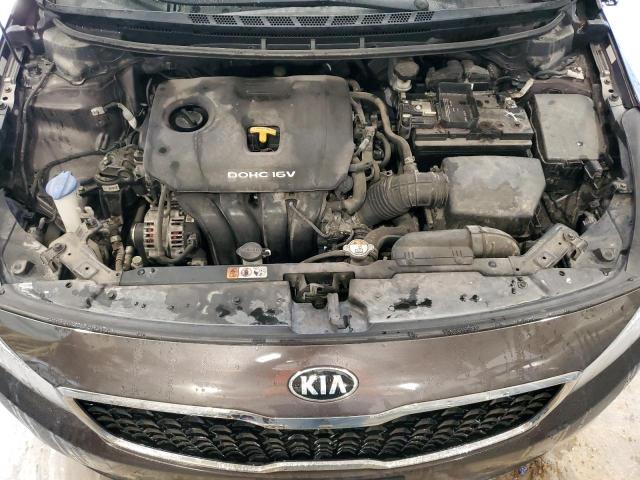 Photo 10 VIN: 3KPFL4A7XHE131945 - KIA FORTE LX 